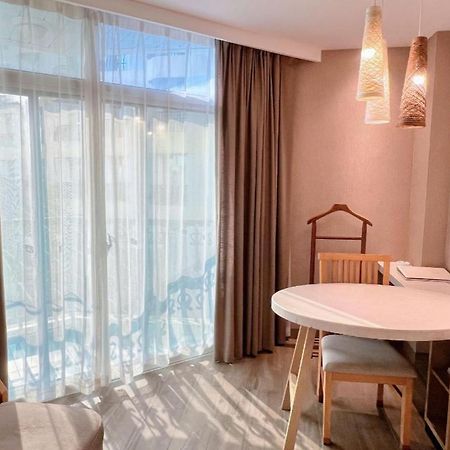 Excemon Beach Hotel Beihai Bagian luar foto