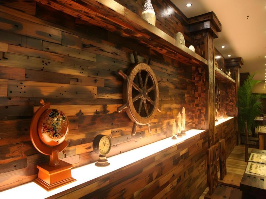 Excemon Beach Hotel Beihai Bagian luar foto