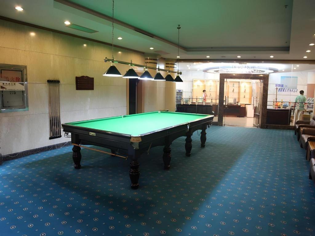 Excemon Beach Hotel Beihai Bagian luar foto