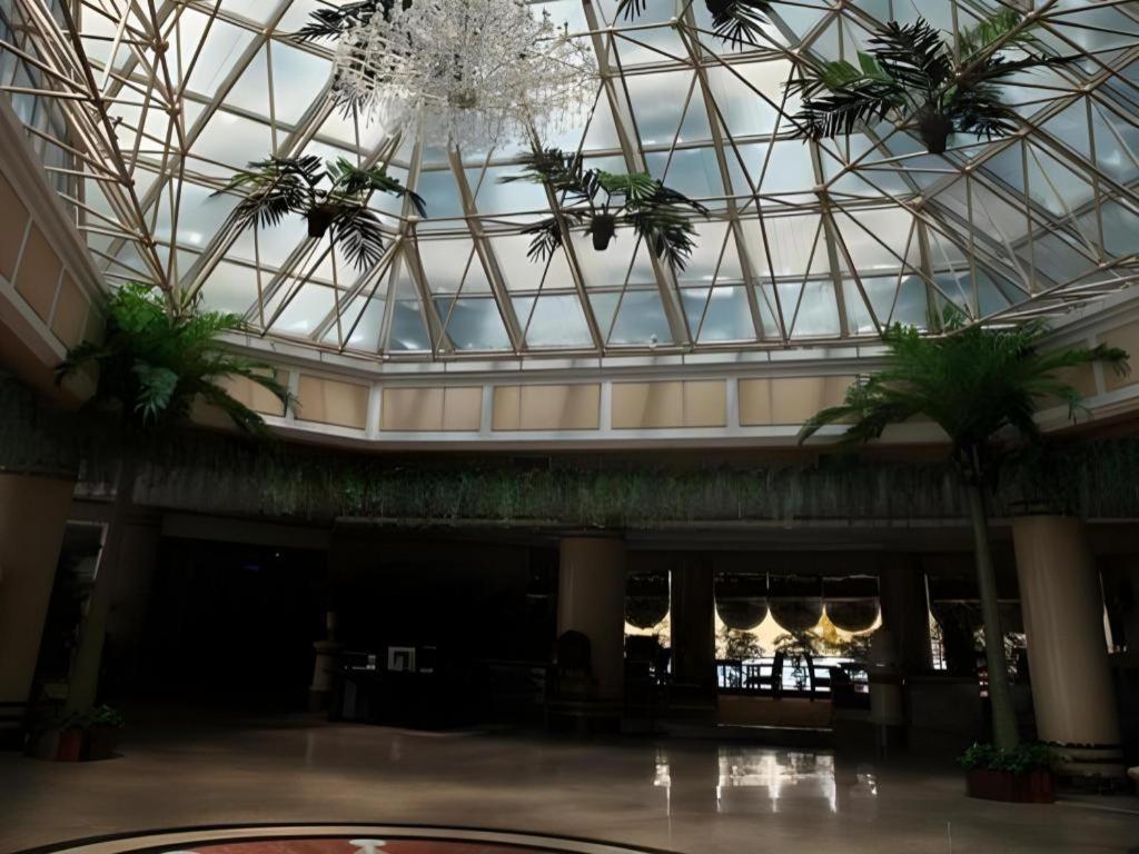 Excemon Beach Hotel Beihai Bagian luar foto