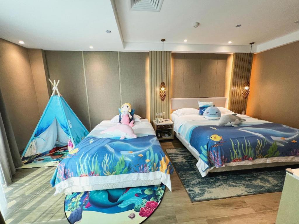 Excemon Beach Hotel Beihai Bagian luar foto