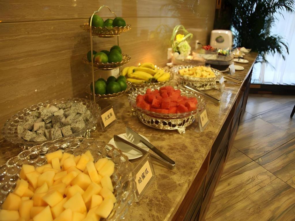Excemon Beach Hotel Beihai Bagian luar foto