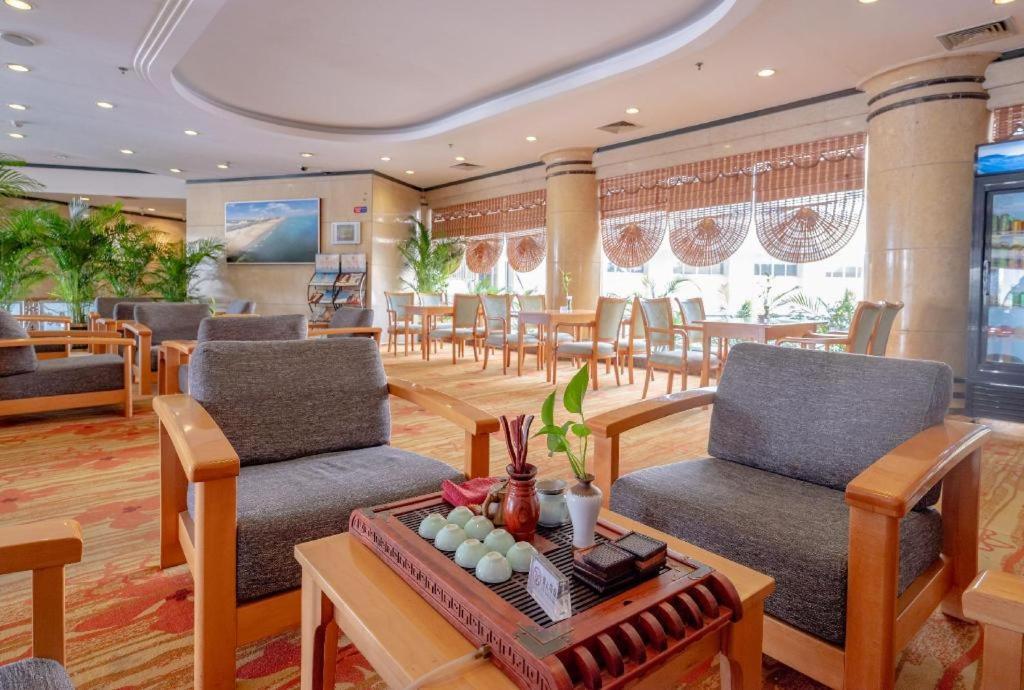 Excemon Beach Hotel Beihai Bagian luar foto